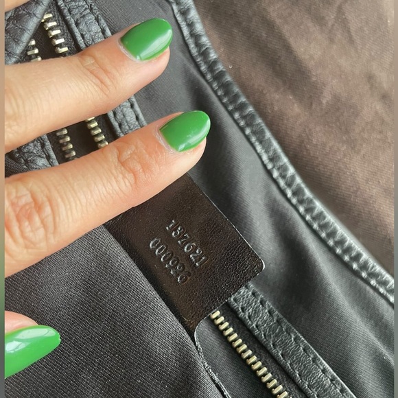 Gucci black canvass Pelham bag, with gold hardware - Picture 6 of 9